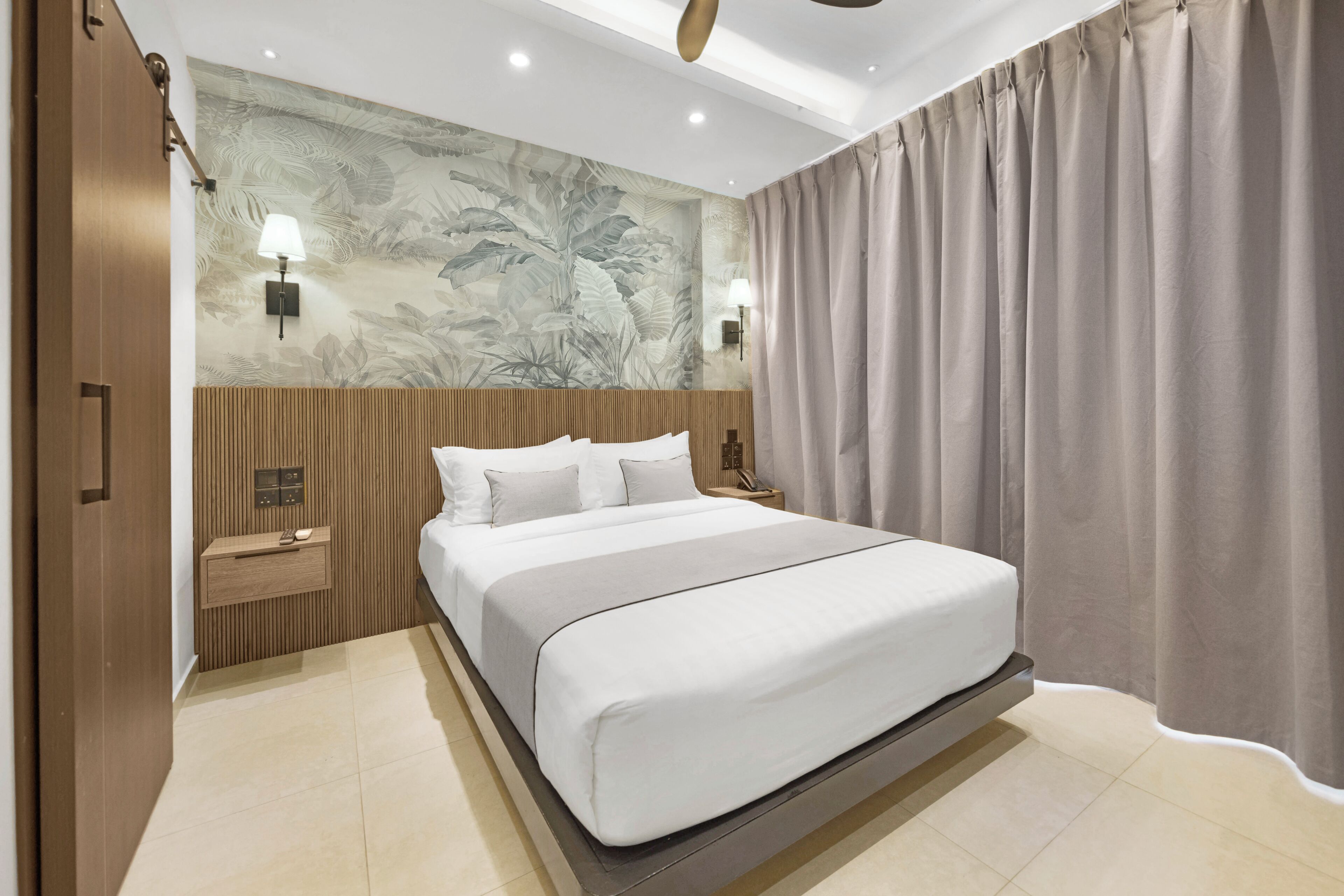 In-room safe, desk, laptop workspace, iron/ironing board