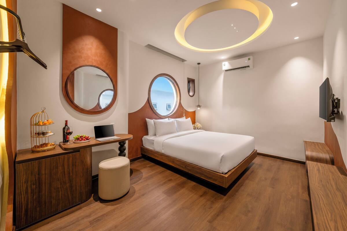 Deluxe Suite | Desk, free WiFi