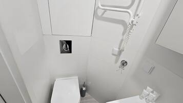 Comfort Apartment | Bathroom