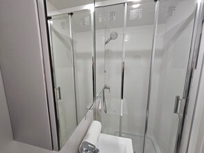 Bathroom - Chopina 23 - Skośny by Grand Apartments (Sopot)
