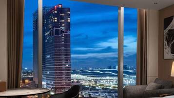Singola Signature | Copriletto in piuma, minibar, con stile personalizzato