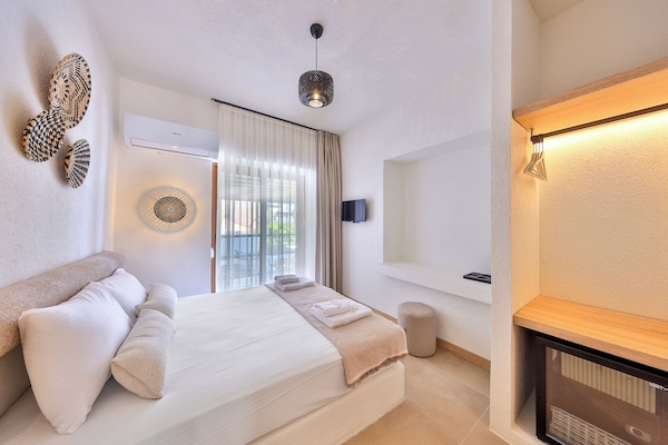 Yazz Inn (+6 Adults) - Kaş