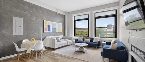 TV, fireplace, offices