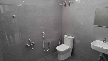 Artículos de tocador gratuitos, toallas, jabón, shampoo