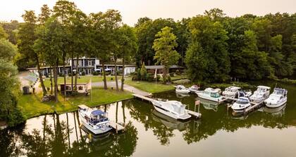 Ferienwohnung mit Blick auf den Glindower See