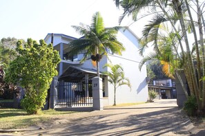Rumah, 5 kamar tidur, balkon | Eksterior