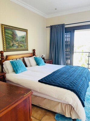 5 bedrooms - Marion Guest House (Ballito)