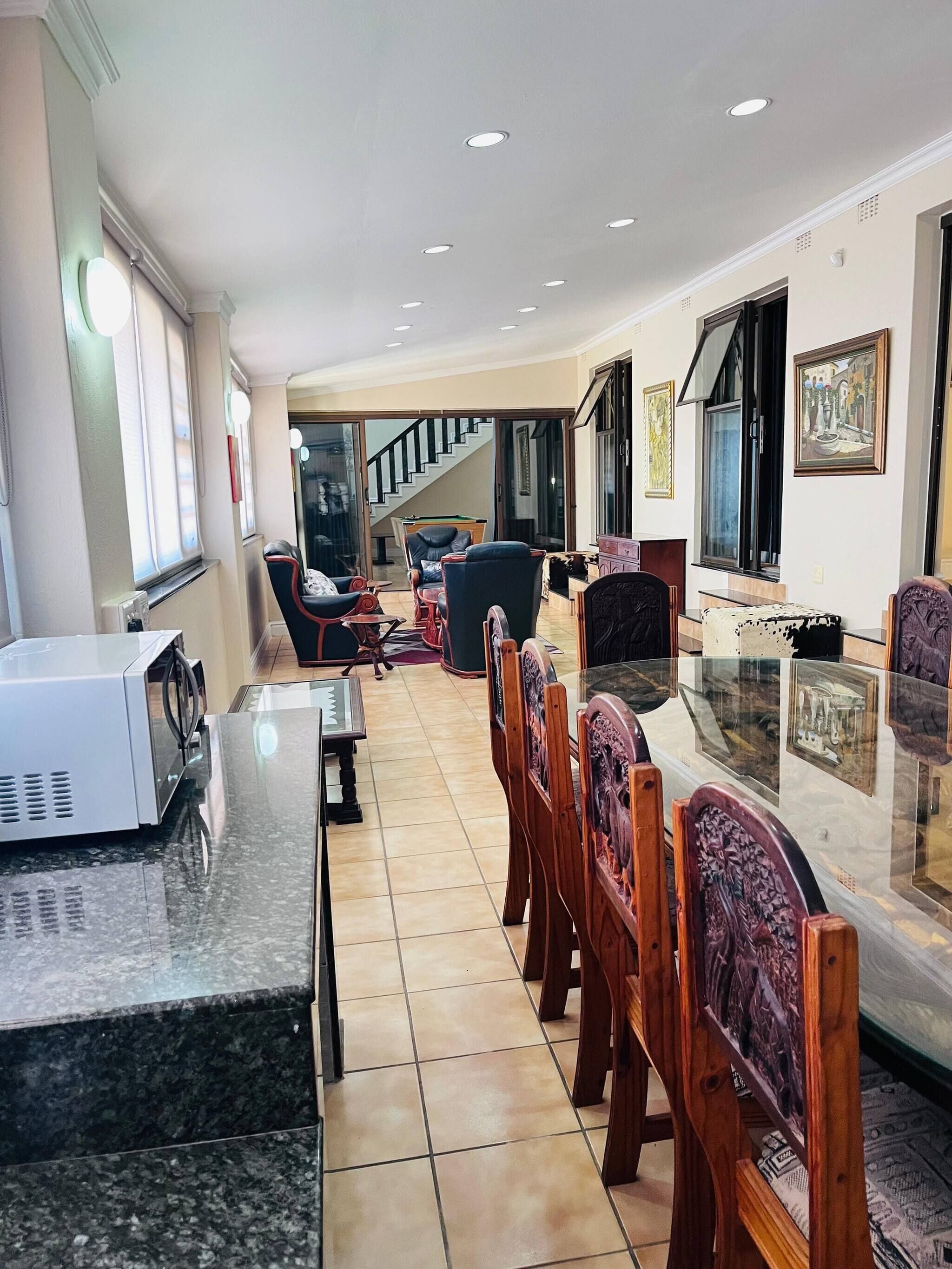Casa, 5 habitaciones, balcón | Restauración