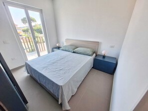 WiFi, bed sheets - Air-conditioned apartment with sea view terrace - Santa Maria Castellabate (Castellabate)