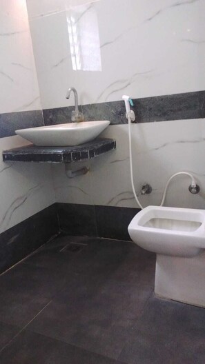 Habitación superior | Baño | Toallas y jabón
