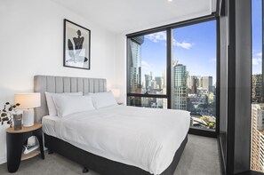 Apartment | 2 Schlafzimmer, laptopgeeigneter Arbeitsplatz, Bettwäsche
