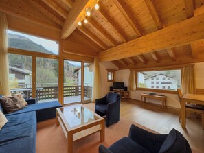 TV, DVD player - Bergparadies im Laub B5 3½-Zimmerwohnung by Interhome (Klosters)