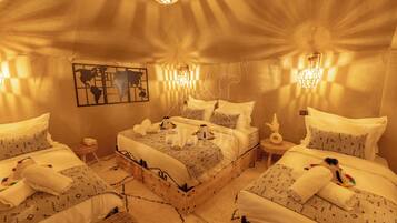 Luxury Quadruple Room, Desert View | Free WiFi