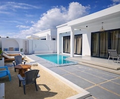 2 piscinas al aire libre