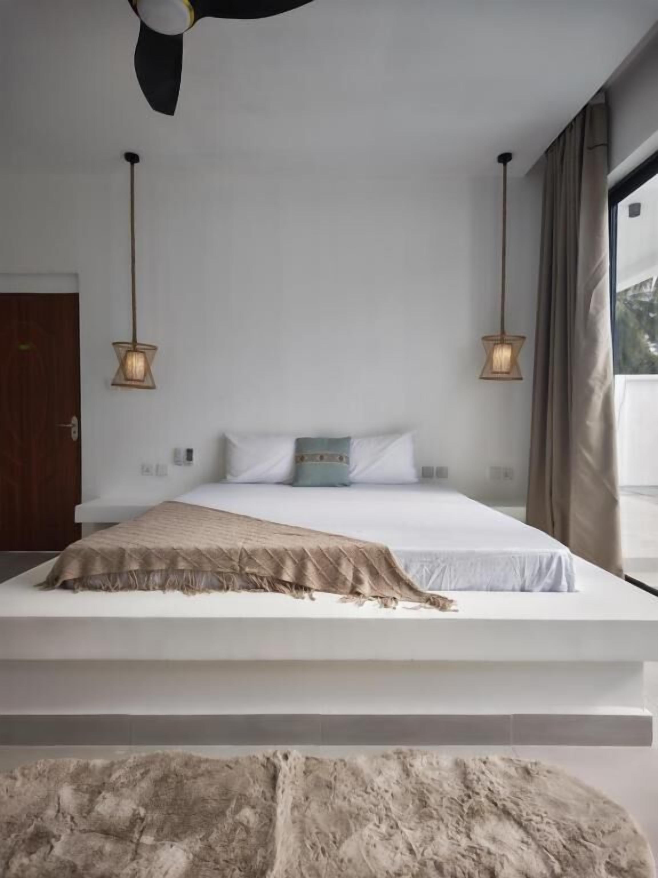 In-room safe, iron/ironing board, free WiFi
