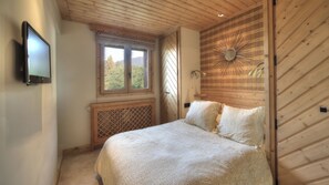 Iron/ironing board, Internet, bed sheets - Luxurious family apartment - Megève Centre - Iconic archi Henry Jacques LeMême (Megève)