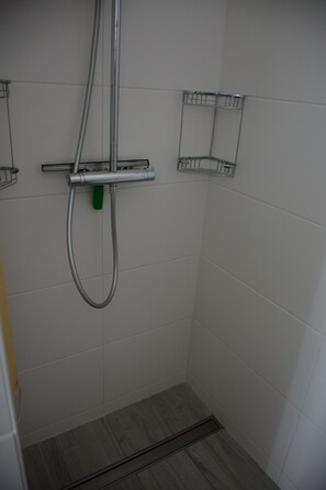 Dusche, Haartrockner