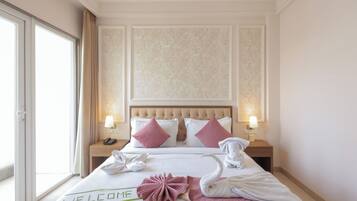 In-room safe, free WiFi, wheelchair access