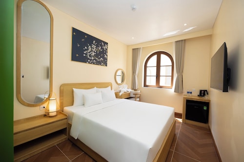 Golden Sand Phu Quoc Hotel