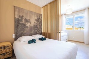 Iron/ironing board, WiFi, bed sheets - A beautiful flat near the sea (Valras-Plage)