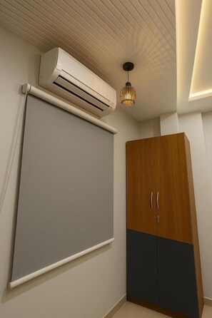 Premium Double Room, Balcony | Interior