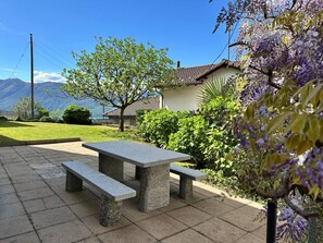 Outdoor dining - Casa Kyburz by Interhome (Piazzogna)