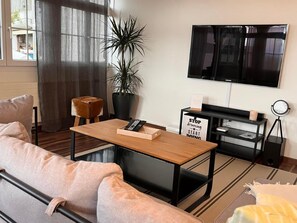 TV - (Ferien)Wohnung *Chalet Blumenrain*, Ballwil by Interhome (Ballwil)