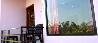 Serene 2-bedroom building in charming Gokarna perfect for getaway