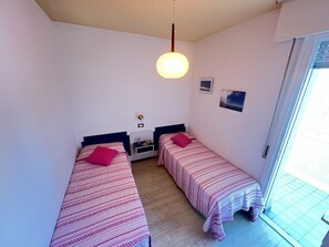 Apartment, 2 Bedrooms, Terrace - Spacious Beachfront Apartment With Terrace (San Michele al Tagliamento)
