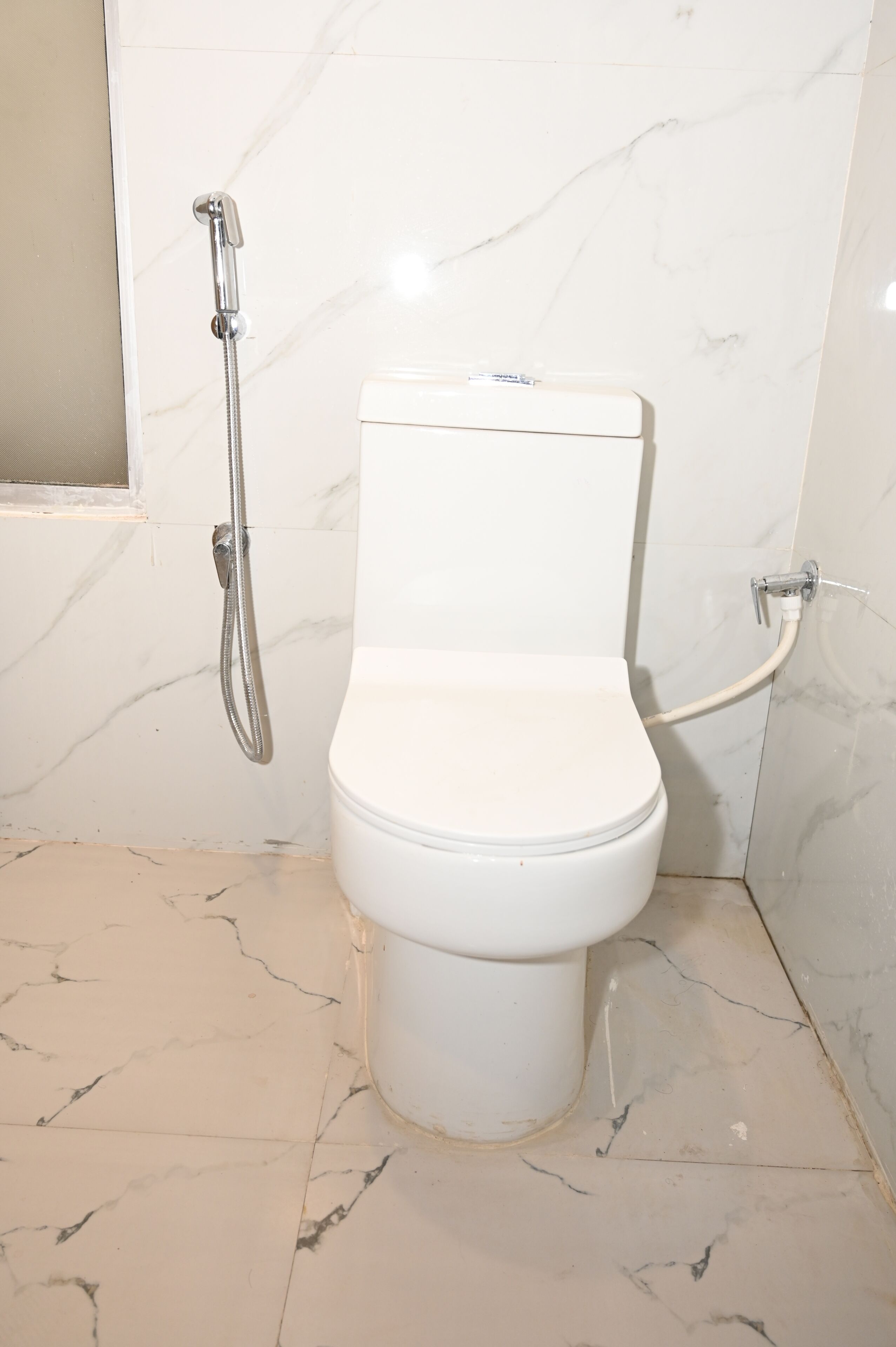 Deluxe Double Room | Bilik Mandi | Selipar 