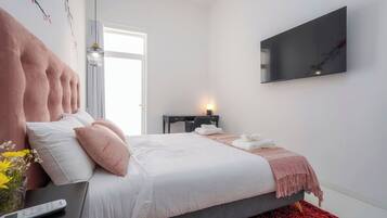 1 bedroom, free WiFi, bed sheets