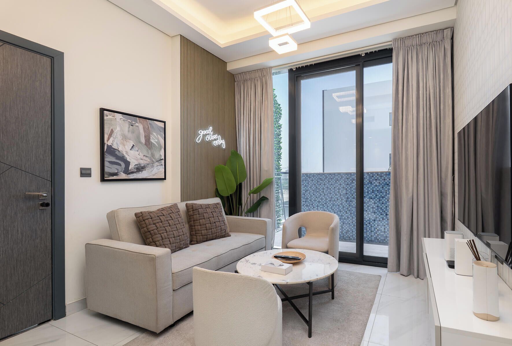 Apartemen Deluks, balkon, pemandangan kota | Area keluarga