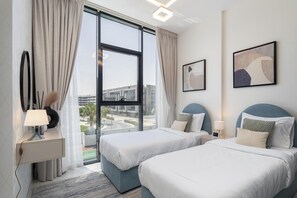 디럭스 아파트, 발코니, 시내 전망 | 이집트산 면 시트, 고급 침구, 객실 내 금고, 각각 다른 스타일의 인테리어