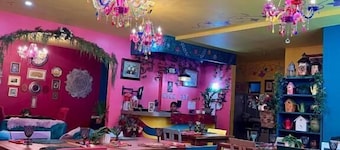 Zolari Hotel and Restaurant