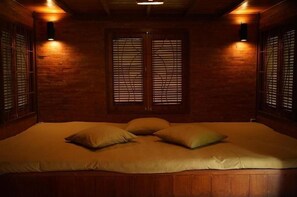 Bungalow tradicional, 3 habitaciones, Terraza, vista al jardín | Tabla de planchar con plancha y wifi gratis 