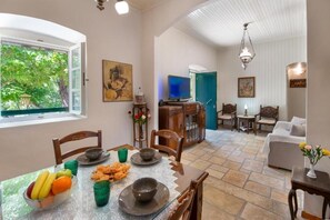Dining - The Old One by All About Paxos (Magazia)