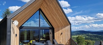 House With a Garden and a View of the Mountains