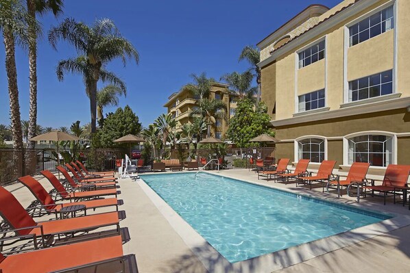 Pool - 2 Units | Anaheim Pool Getaway Near Theme Parks & Shopping Spots (Anaheim)