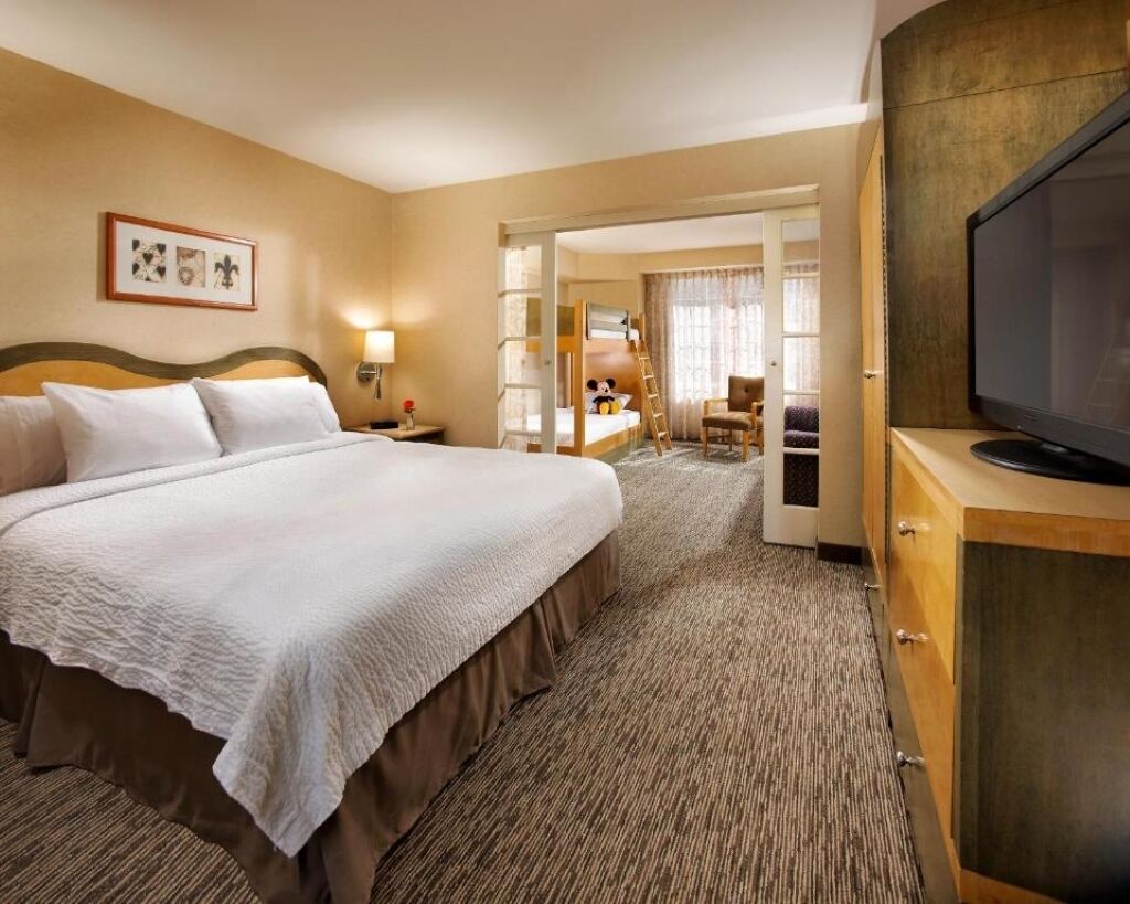 Iron/ironing board, free WiFi, bed sheets, wheelchair access
