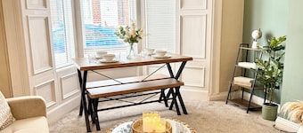 Luxury 3 Bedroom House, South Shields, Next to Port of Tyne & Beach Free Parking