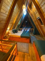 Bungalow, Balcony, Mountain View