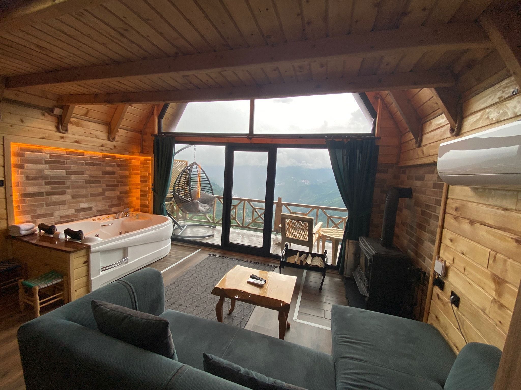 Bungalow, balkon, pemandangan gunung | Interior