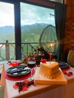 Bungalov, Balkon, Dağ Manzaralı | Yemek sevisi