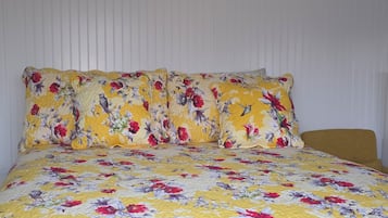 Internet, bed sheets