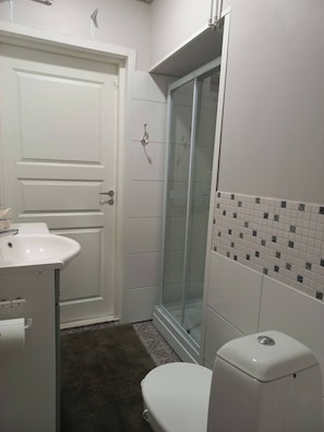 House, 1 Bedroom, Balcony | Bathroom - Bobacka's Little Torppa, Peace & Rural Luxury (Hameenlinna)