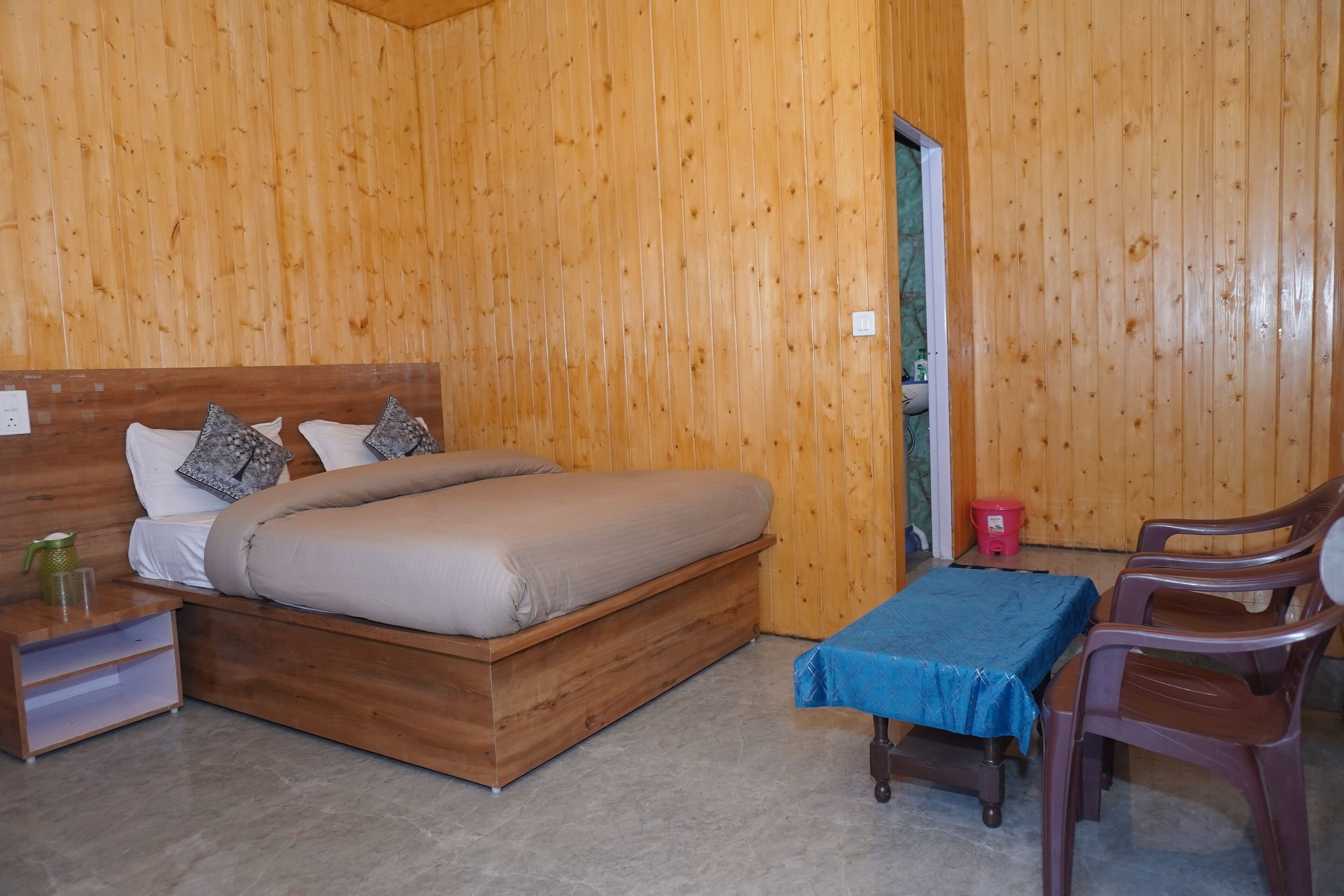 Deluxe Room, City View | Desk, laptop workspace, free WiFi