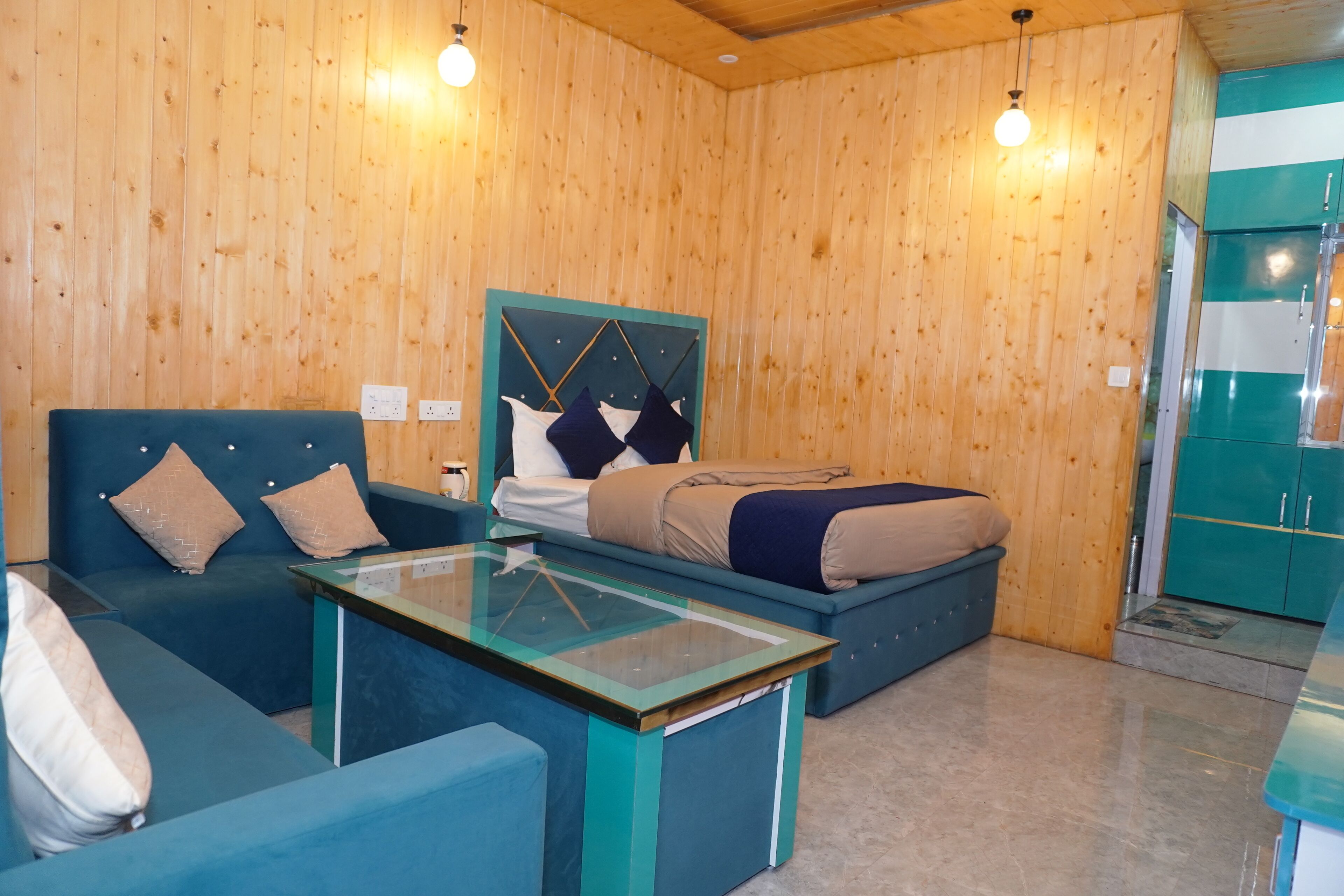 Deluxe Room, City View