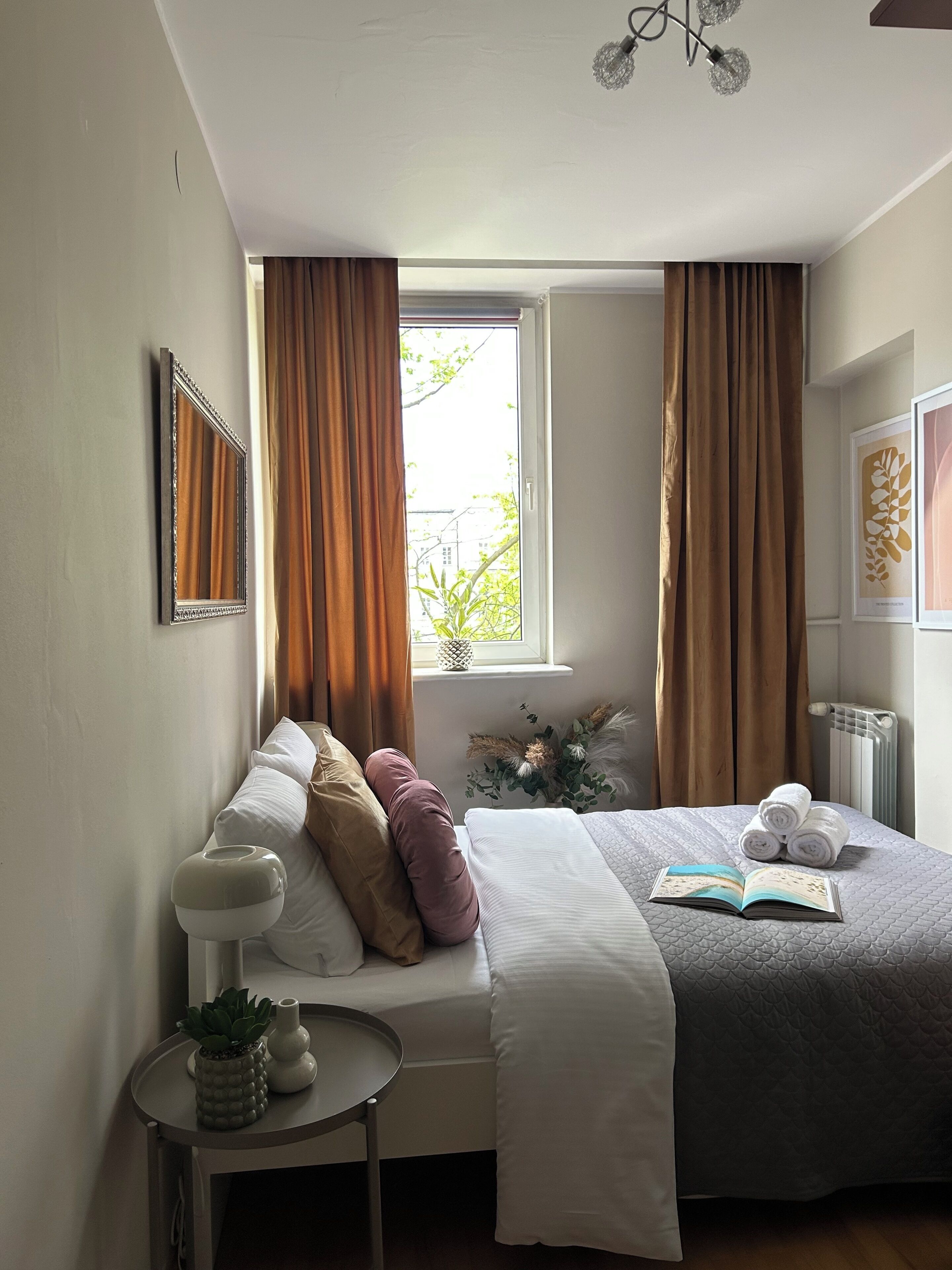 Comfort Apartment, City View | Hypo-allergenic bedding, desk, laptop workspace, blackout drapes