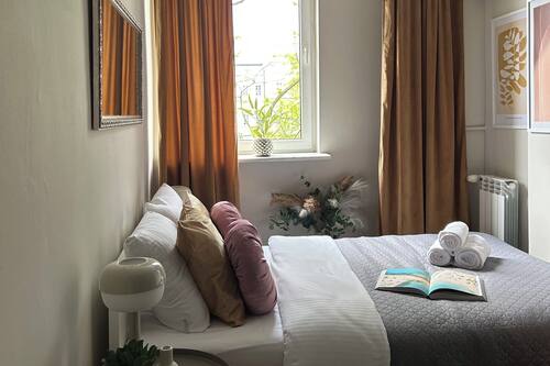 Comfort Apartment, City View | Hypo-allergenic bedding, desk, laptop workspace, blackout drapes