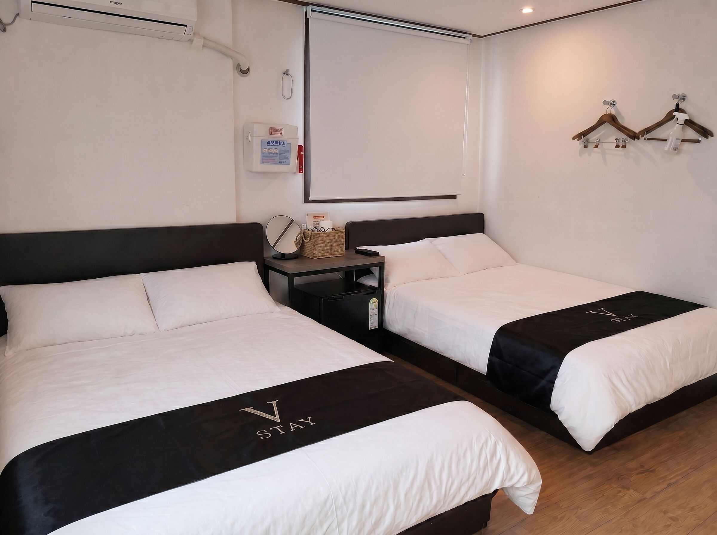 Quadruple Room | Iron/ironing board, free WiFi, bed sheets